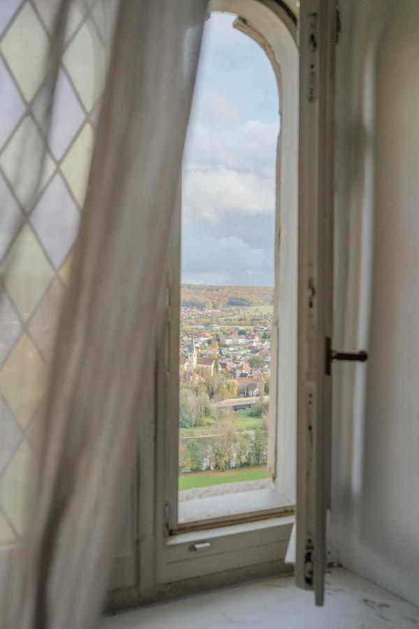 Eventlocation & Hotel Schloss Neuburg Obrigheim ภายนอก รูปภาพ