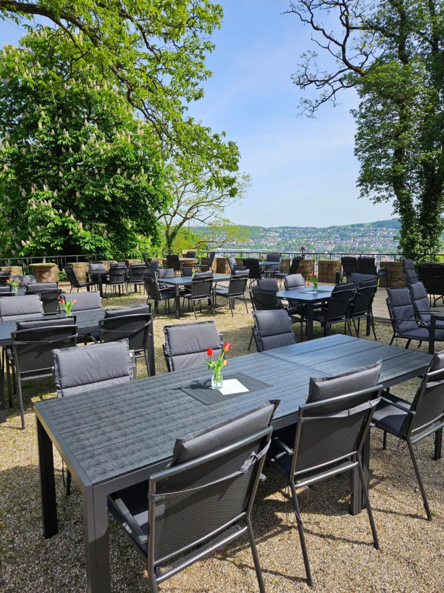Eventlocation & Hotel Schloss Neuburg Obrigheim ภายนอก รูปภาพ